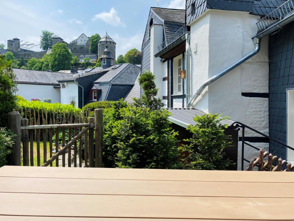 Holiday House Burgblick1 With Terrace - Vosproperties 몬샤우 외부 사진